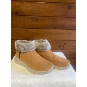 Skechers On-The-GO Joy Savvy women's ankle boots Tan/Faux Fur Sz 7.5